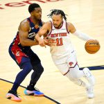 NBA/ Knicks crush Cavaliers to reach first NBA finals since 1999