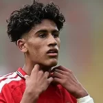 Football/ Manchester United face fight to keep 15-Year-Old sensation JJ Gabriel